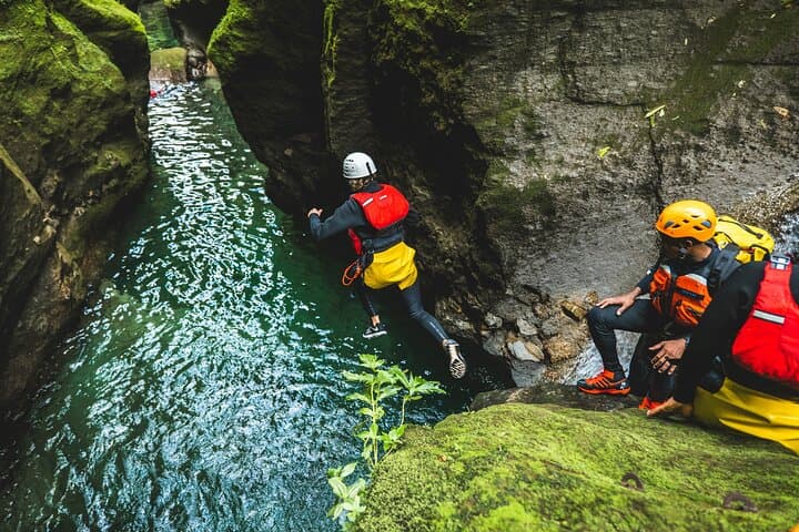 Secret Waterfall Canyoning in Dominica: Rappel, Jumps & Rainforest Pools photo 5