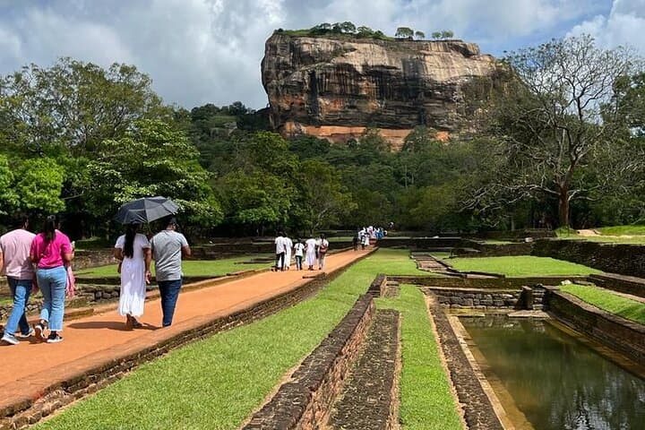 Full-Day Sigiriya Rock and Dambulla Cave Temple Tour from Colombo & Negombo