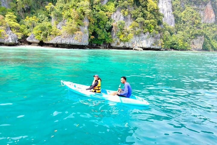 Private Phi Phi VIP Speedboat Day Trip to Maya Bay & Bamboo Island photo 6