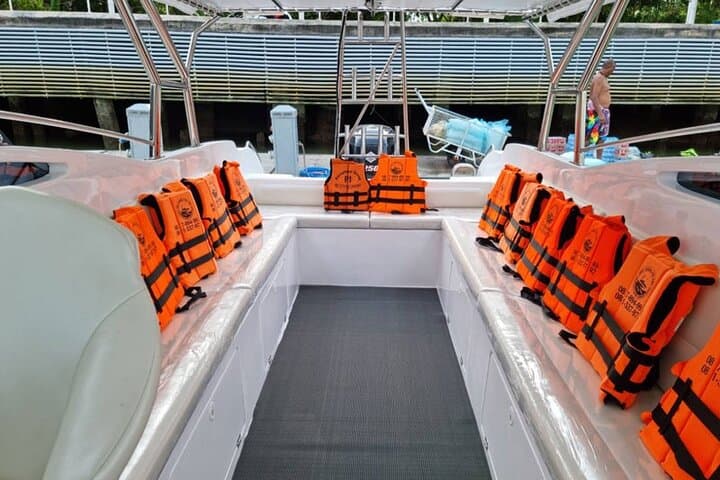 Private Phi Phi VIP Speedboat Day Trip to Maya Bay & Bamboo Island photo 2