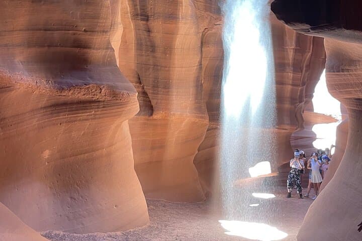 Upper Antelope Canyon Tour: Insider Guide to the Slot Canyon Experience photo 2
