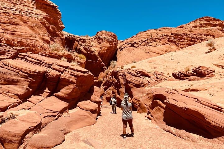 Upper Antelope Canyon Tour: Insider Guide to the Slot Canyon Experience photo 4