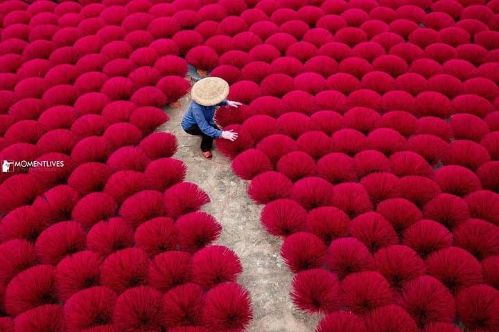 Incense Village Photo Tour — Colors of Quang Phu Cau from Hanoi