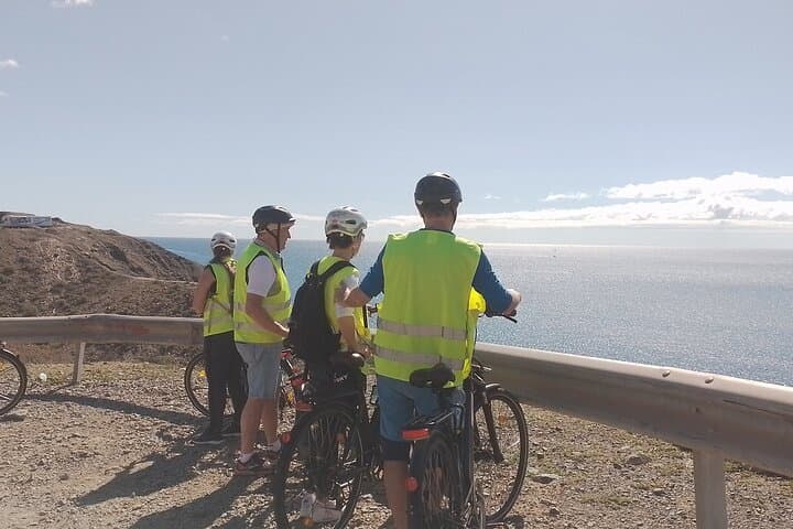 E-Bike Panoramic South Coast Tour: Maspalomas Dunes, Lighthouse & Tapas