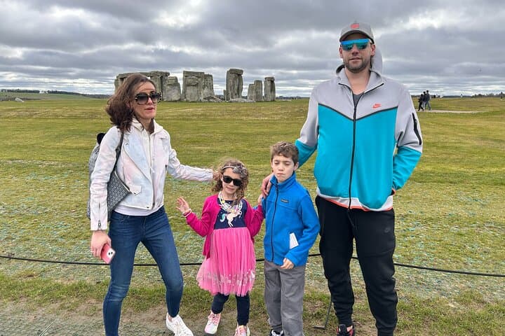 Private Stonehenge Tour from London with Executive Vehicle photo 4