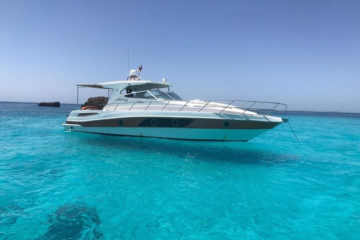 Full-Day Dimaniyat Islands Snorkeling Excursion from Muscat photo 5
