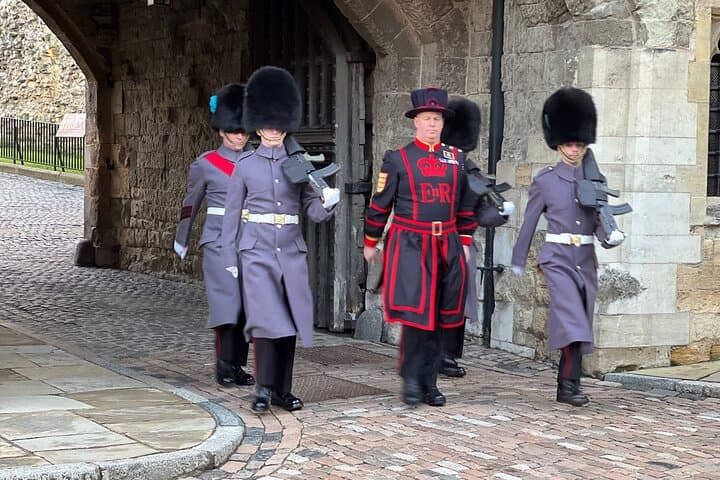 First-In: Tower of London Early Access, Beefeater Opening & Royal Westminster Cruise photo 4