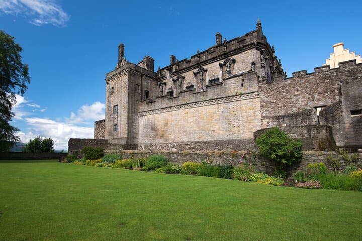 Bannockburn & Stirling Castle Private Tour from Glasgow — Battlefields, Royal Chambers & Wallace Views