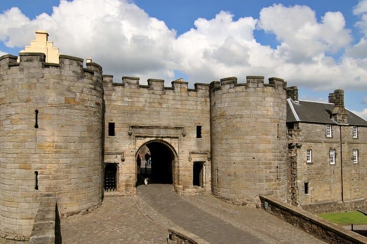 Bannockburn & Stirling Castle Private Tour from Glasgow — Battlefields, Royal Chambers & Wallace Views photo 2