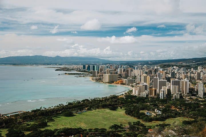 Waikiki E‑Bike to Diamond Head: Self‑Guided Bike & Hike Adventure photo 3