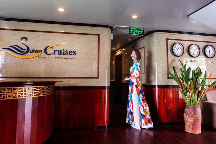 Halong Bay & Bai Tu Long 2-Day Overnight Swan Cruise photo 4