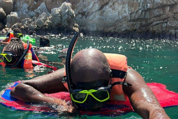 Snorkel La Roqueta Island Acapulco: Guided Pacific Marine-Life Cruise photo 5
