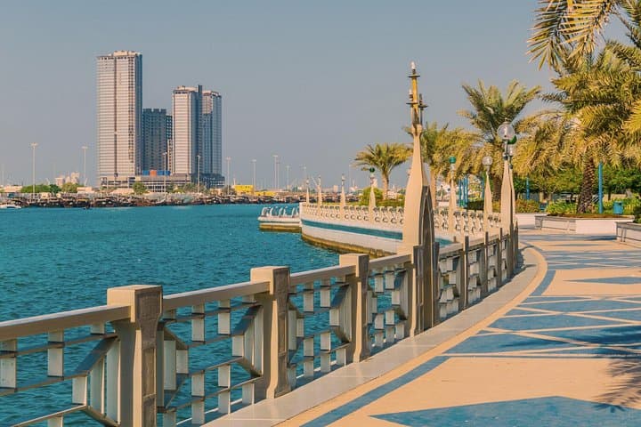 Abu Dhabi Day Tour from Dubai: Grand Mosque, Heritage Village & Corniche photo 4