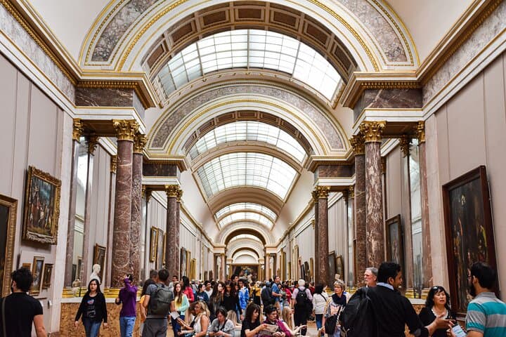 Private Full-Day Paris Tour: Louvre, Eiffel, Notre-Dame with Skip-the-Line Access photo 5