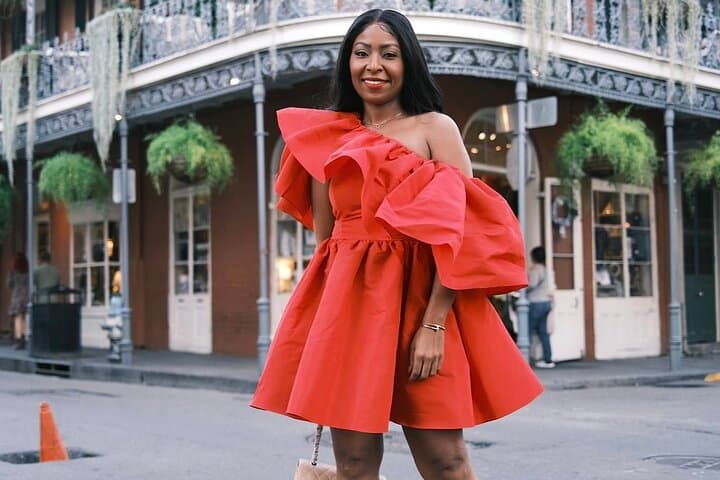 French Quarter Photo Shoot: 1-Hour Walking Portrait Session in New Orleans photo 2