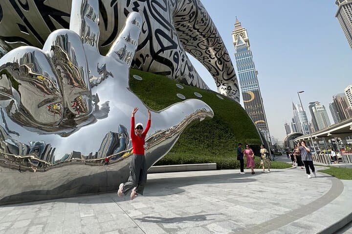 Premium Sun, Sand & Sea: 4-Day Dubai & Abu Dhabi VIP Tour photo 4
