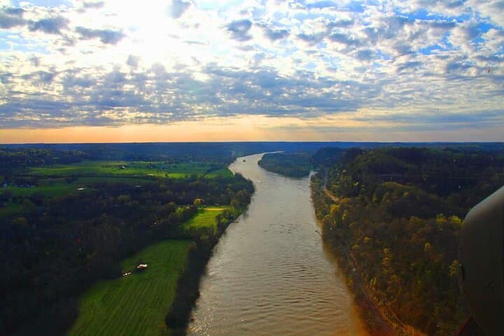 Scenic Helicopter River and Nature Tour over Nashville photo 4