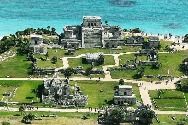 Private Half-Day Tulum Ruins Tour and Downtown Shopping Experience photo 6