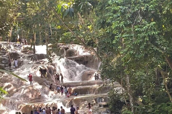 Dunn's River Falls: River Climbing and Horseback Riding in Ocho Rios photo 6
