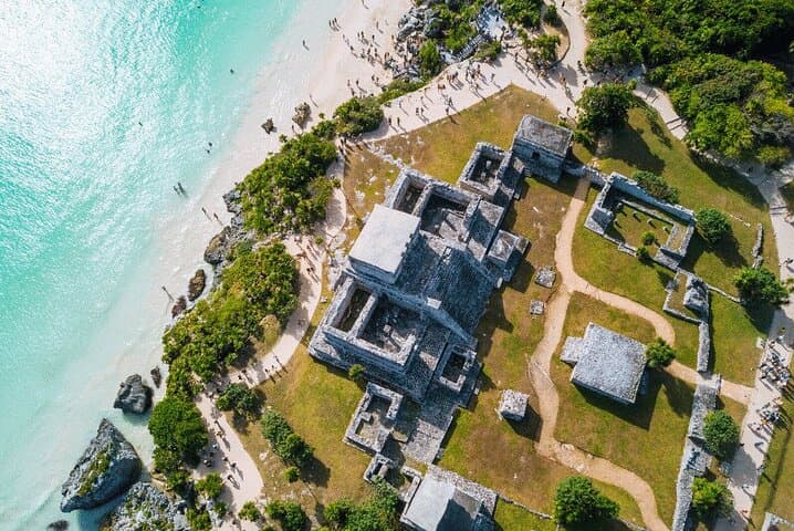 Private Half-Day Tulum Ruins Tour and Downtown Shopping Experience photo 4