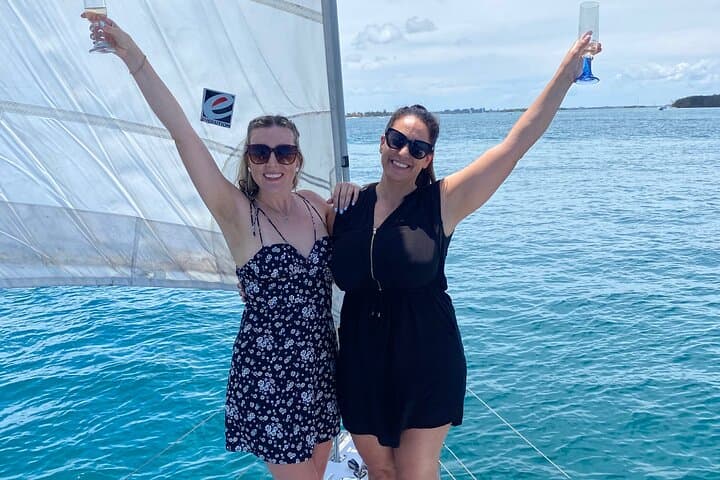 Gold Coast Sunset Sailing Cruise: 2-Hour Wine & Tasting Plate photo 2