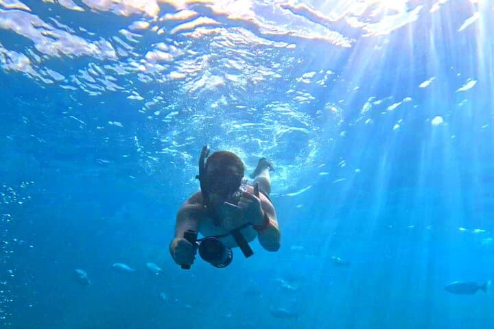 Deluxe Turtle Snorkel Catamaran in Waikiki — Snorkel, SUP & Sea Scooters photo 3