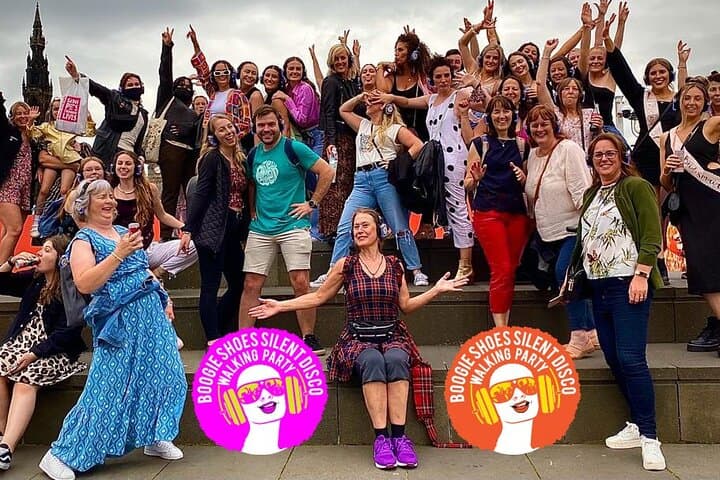 Boogie Shoes Silent Disco Walking Tour — West End Dance-Walk in London photo 2