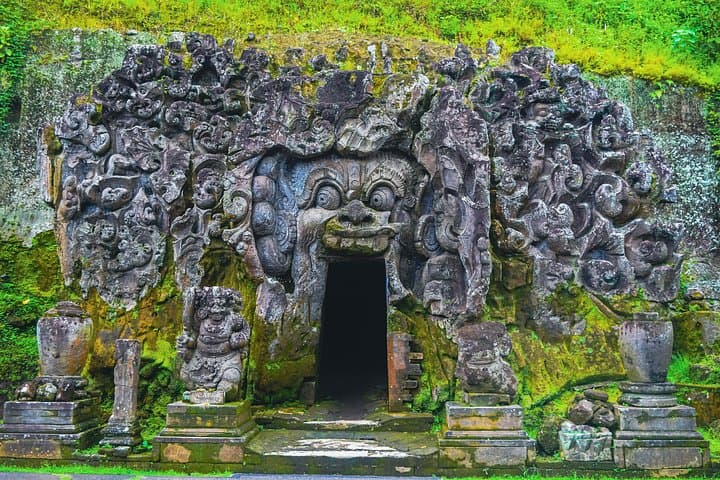 Swing & Swim at D’Tukad Blangsinga — Ubud Waterfall, Goa Gajah & Batuan Temple Day Tour photo 2