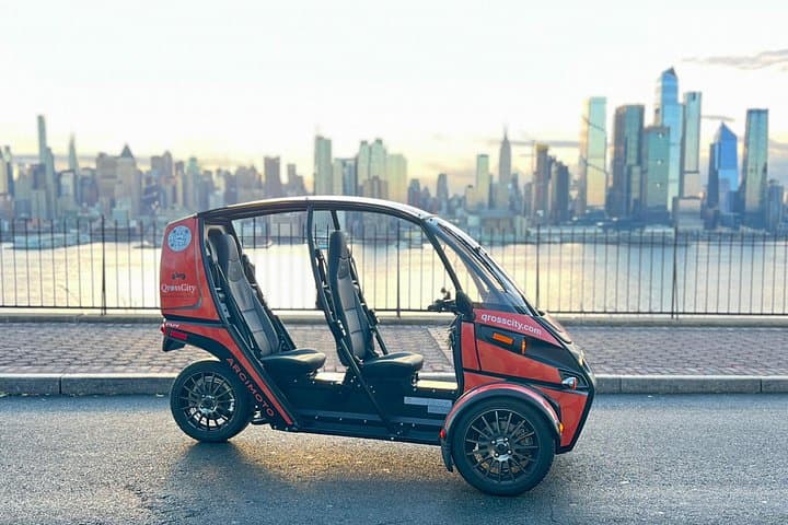One-Hour FUN FUV Electric Trike Rental in Jersey City photo 4