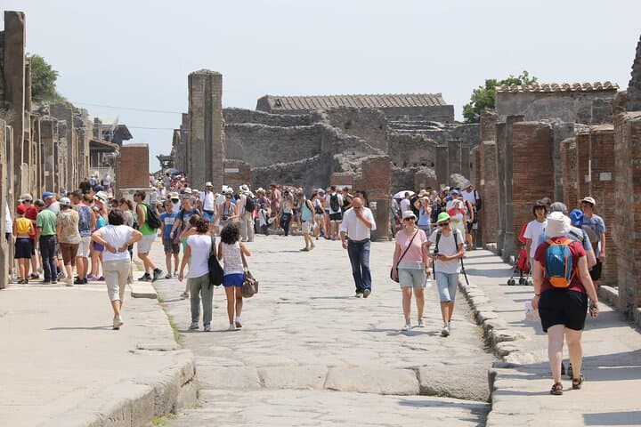 Pompeii, Sorrento & Positano: Small-Group Day Tour from Naples photo 6