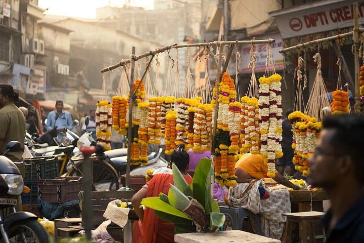 Early-Morning Mumbai Bicycle Tour: Gateway of India to Sassoon Dock photo 4