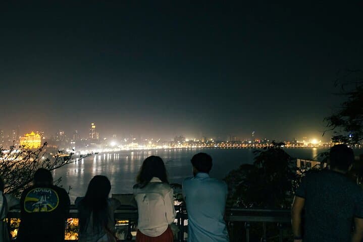 Discover Mumbai's Vibrant Nightscape: A Private Evening Tour photo 2