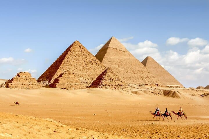 Private Tour to Giza Pyramids and Sphinx — 2-Hour Guided Visit from Cairo photo 2