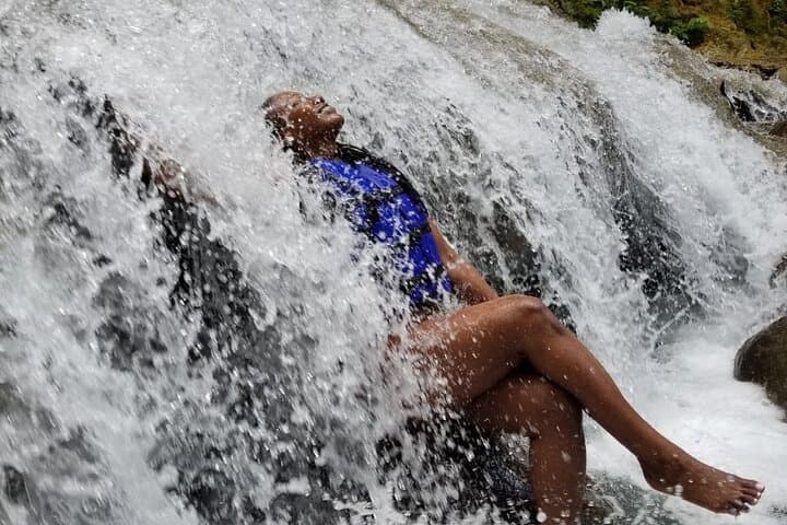 Climb Dunns River Falls: Ocho Rios Waterfall Adventure & Practical Guide photo 5