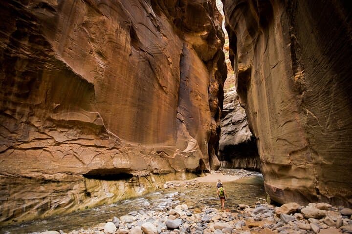 Zion Full-Day Private Tour and Hike — Narrows, Angels Landing & Canyon Trails photo 2