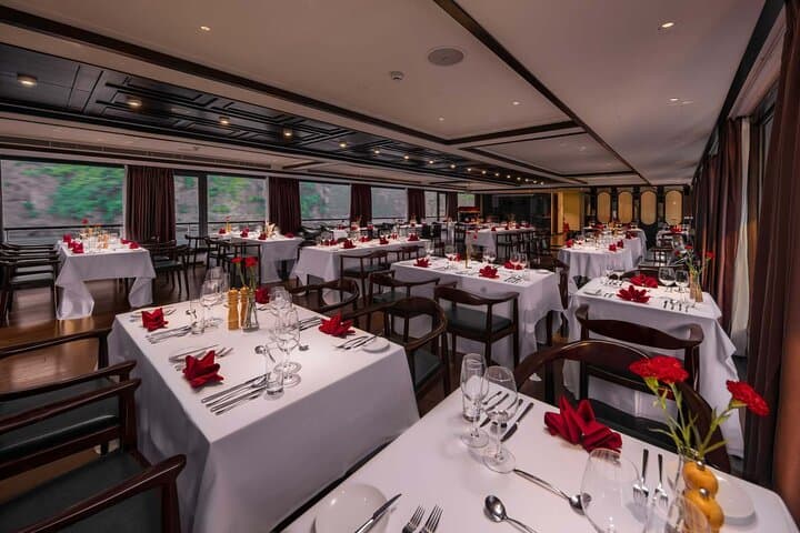 Luxury Scarlet Pearl Cruise: 2-Day Halong & Lan Ha Bay Overnight Experience photo 3