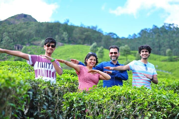 5-Day Private Kerala Tour: Munnar, Thekkady & Alleppey Backwaters photo 5