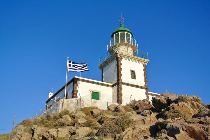 Santorini Top Spots Bus Tour: Red Beach, Akrotiri & Oia Sunset in One Day photo 4