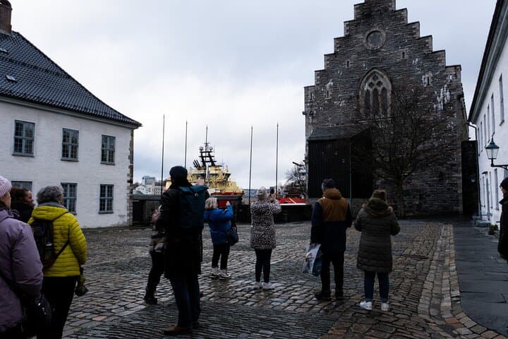 Exploring Bergen on Foot: A Walking Tour of the City’s Past and Present photo 2