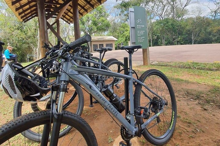 Vila Velha State Park Bike Tour from Curitiba — Sandstones, Furnas & Lagoa Dourada photo 3