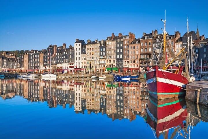 Normandy Day Trip from Paris: Deauville, Honfleur & Etretat Gardens photo 4