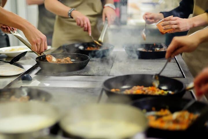 Private Dominican Cooking Class in Roseau — Hands-On Home Cuisine Experience photo 2