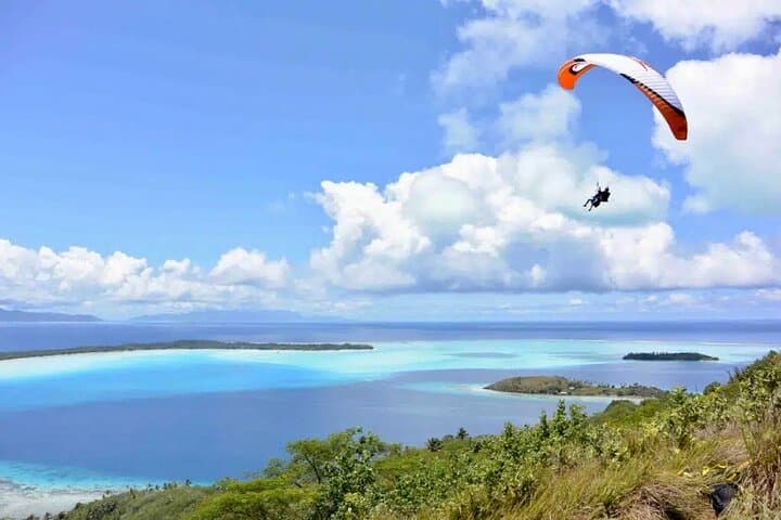 Tahiti Full-Day Island Tour with Paragliding and Teahupo'o Taxi Boat photo 2