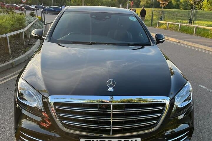Heathrow to Edinburgh Private Limo Transfer: Comfort, Time & Route Guide photo 5
