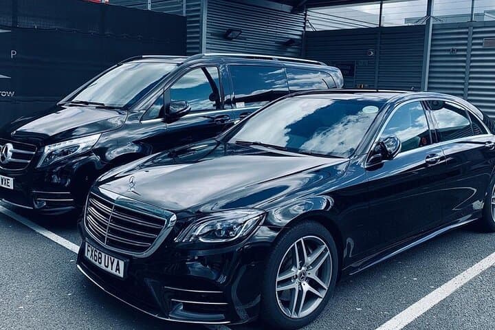 Heathrow to Edinburgh Private Limo Transfer: Comfort, Time & Route Guide
