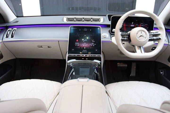 Smooth Shore-to-Sky Private Transfer: Southampton Port to Heathrow Chauffeur Service photo 4