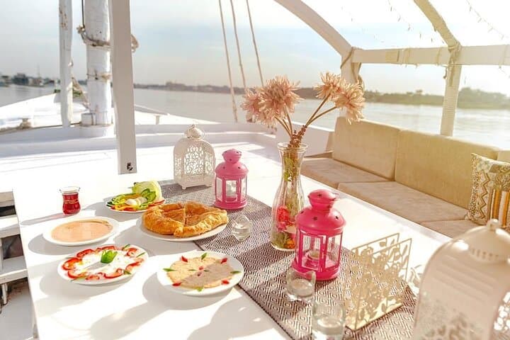 Luxury Felucca on the Nile with Lunch — Cairo Sailing Experience photo 4