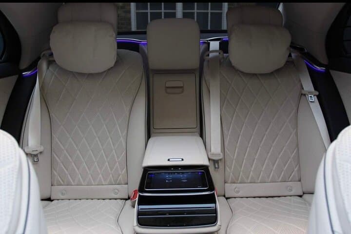 Smooth Shore-to-Sky Private Transfer: Southampton Port to Heathrow Chauffeur Service photo 3