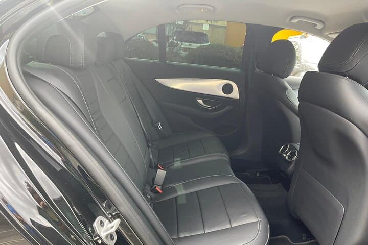 Smooth Shore-to-Sky Private Transfer: Southampton Port to Heathrow Chauffeur Service photo 6