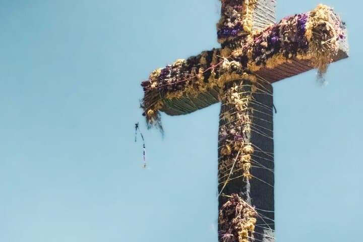 Colca Canyon 2-Day Tour: Cruz del Condor, Thermal Baths & Andean Culture photo 3